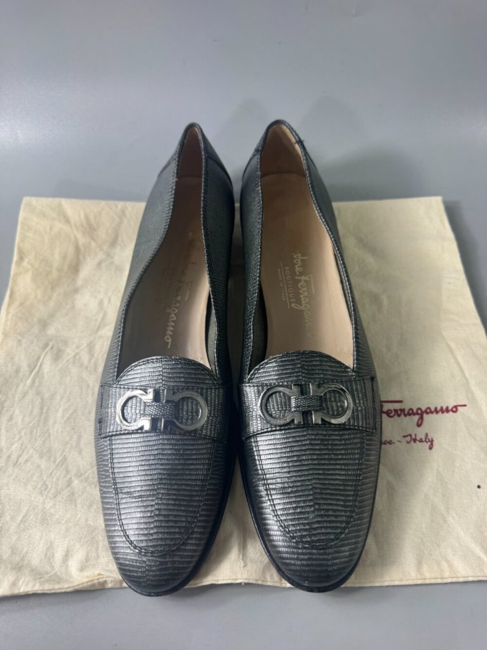 Salvatore Ferragamo Gray Lizard embossed Leather Loafer, Size 8 AAAA - Picture 4 of 15